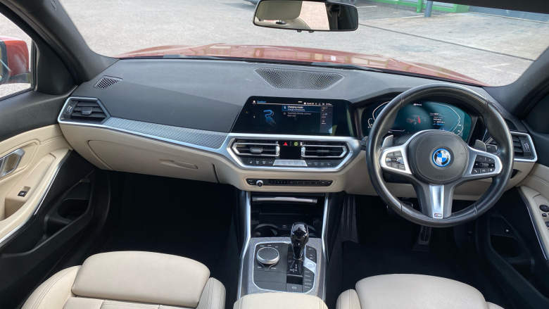 BMW 3 Series 330e M Sport 4dr Step Auto Saloon